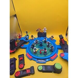 Akedo Battle Arena Playset with Figures, Controllers. Works lights and sound